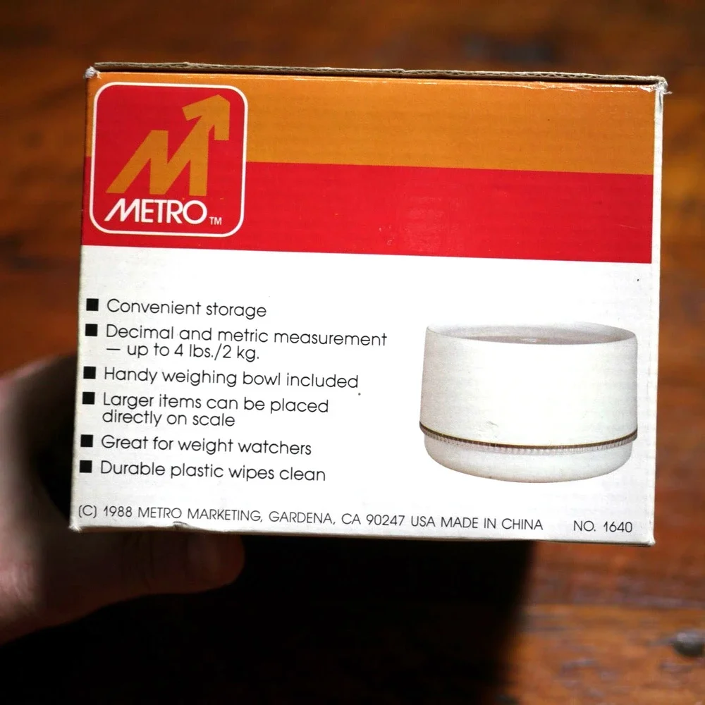 NEW NIB Vintage METRO Modern Design Kitchen Scale Lbs or kg Metric Mechanical